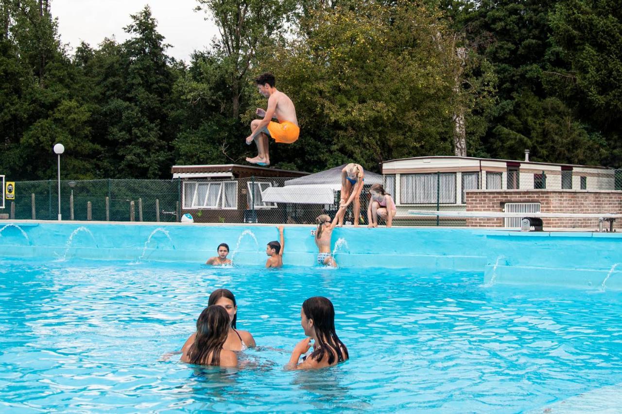Vakantiepark Wilhelm Tell Vakantieappartement Opglabbeek Bagian luar foto