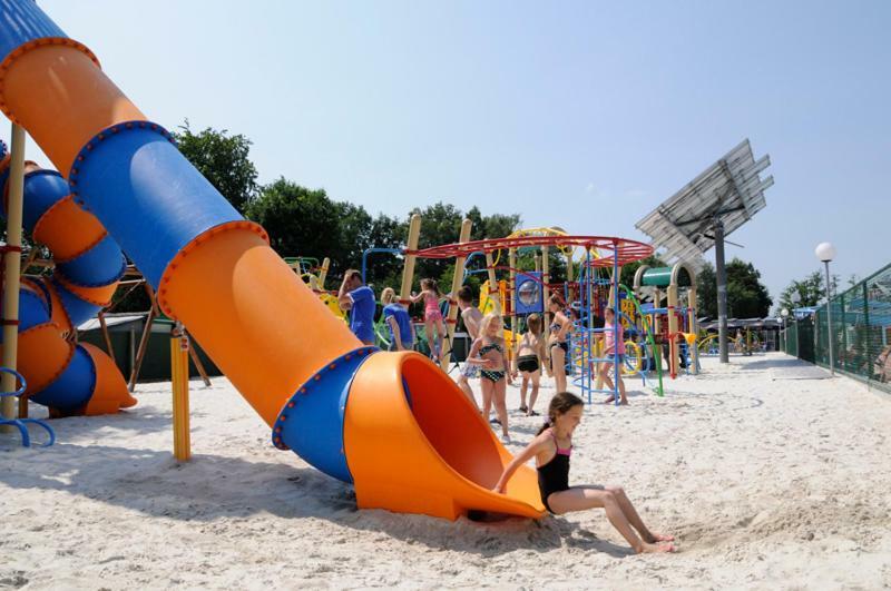 Vakantiepark Wilhelm Tell Vakantieappartement Opglabbeek Bagian luar foto