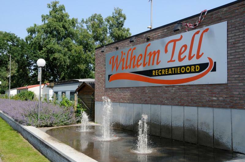 Vakantiepark Wilhelm Tell Vakantieappartement Opglabbeek Bagian luar foto